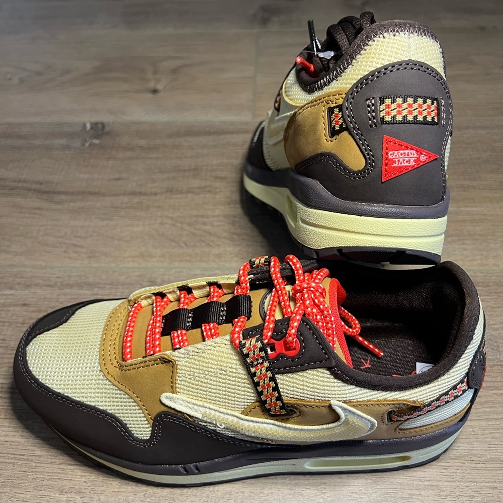 is Scott x Nike Air Max 1 “Baroque Brown” Size M6/W7